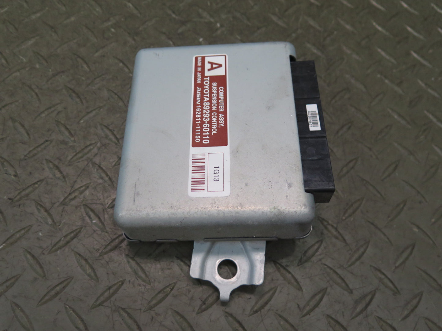 2010-2013 Lexus URJ150L GX460 Active Air Suspension Control Module Unit