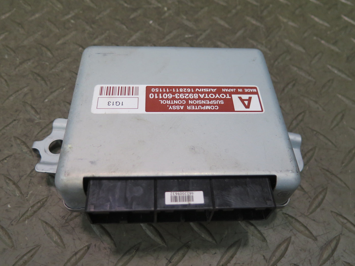 2010-2013 Lexus URJ150L GX460 Active Air Suspension Control Module Unit