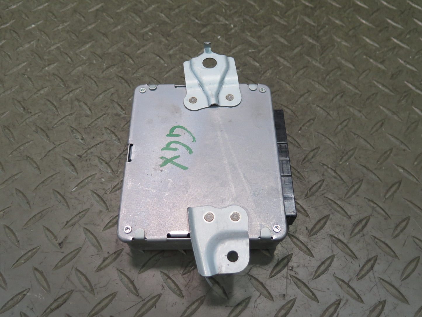 2010-2013 Lexus URJ150L GX460 Active Air Suspension Control Module Unit