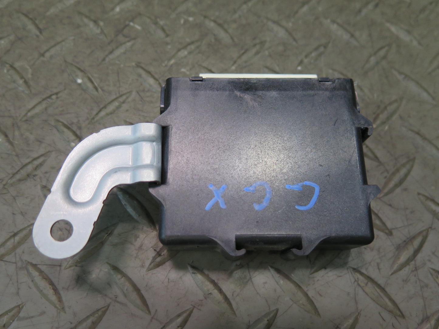 2010-2013 Lexus URJ150L GX460 Left Door Mirror Memory Control Module