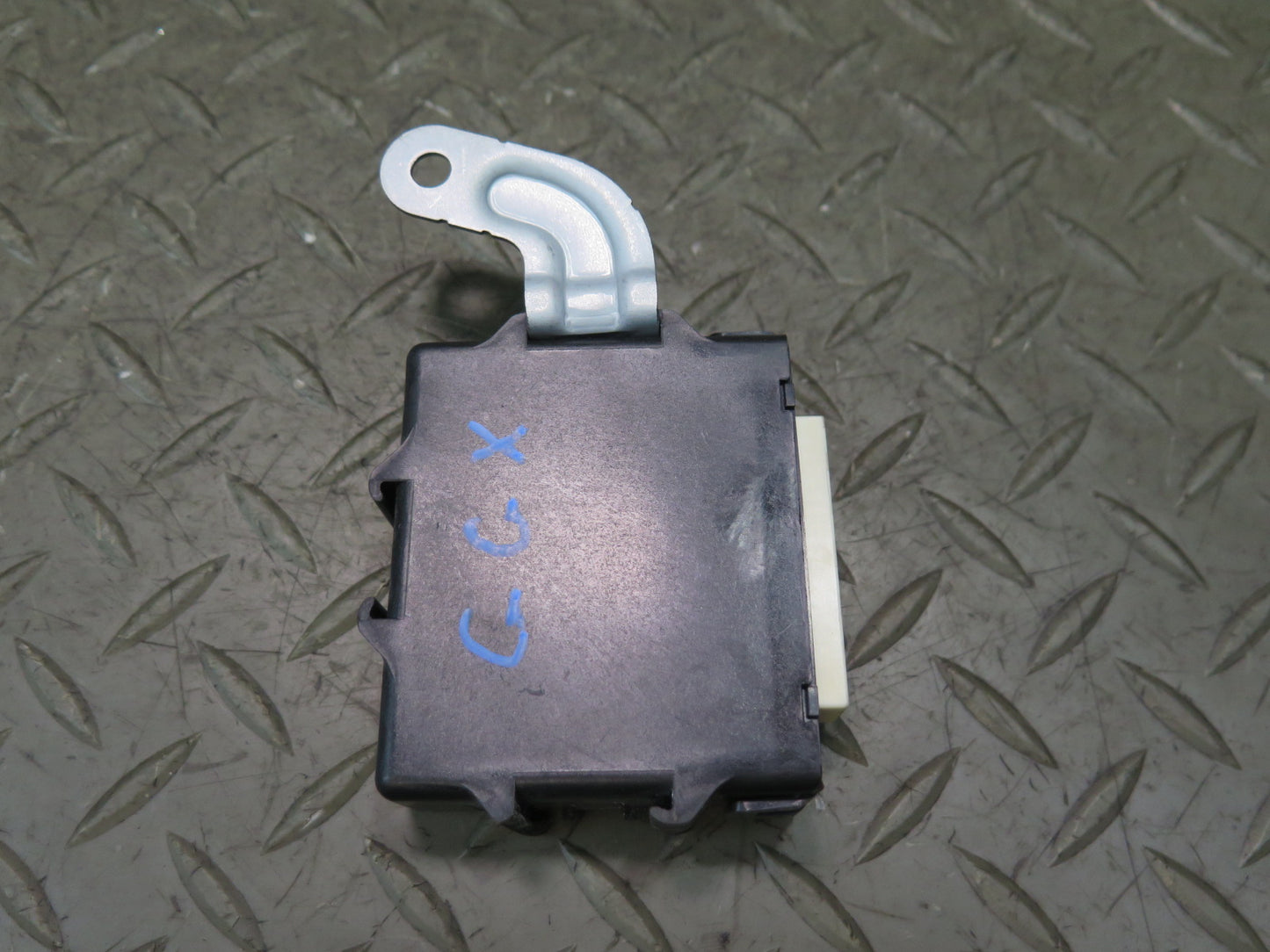 2010-2013 Lexus URJ150L GX460 Left Door Mirror Memory Control Module