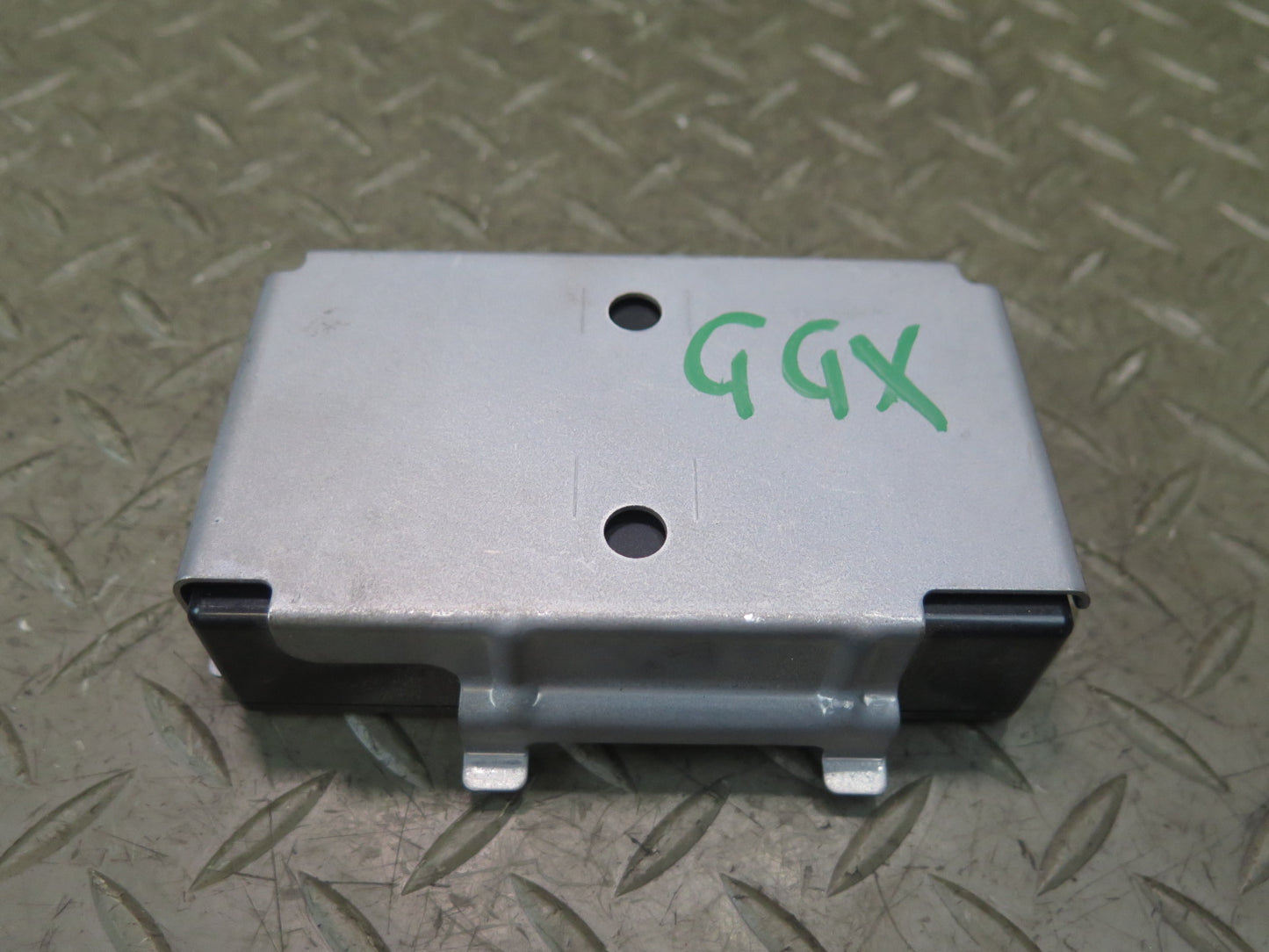 2010-2013 Lexus URJ150L GX460 Mayday Battery Computer Module Unit