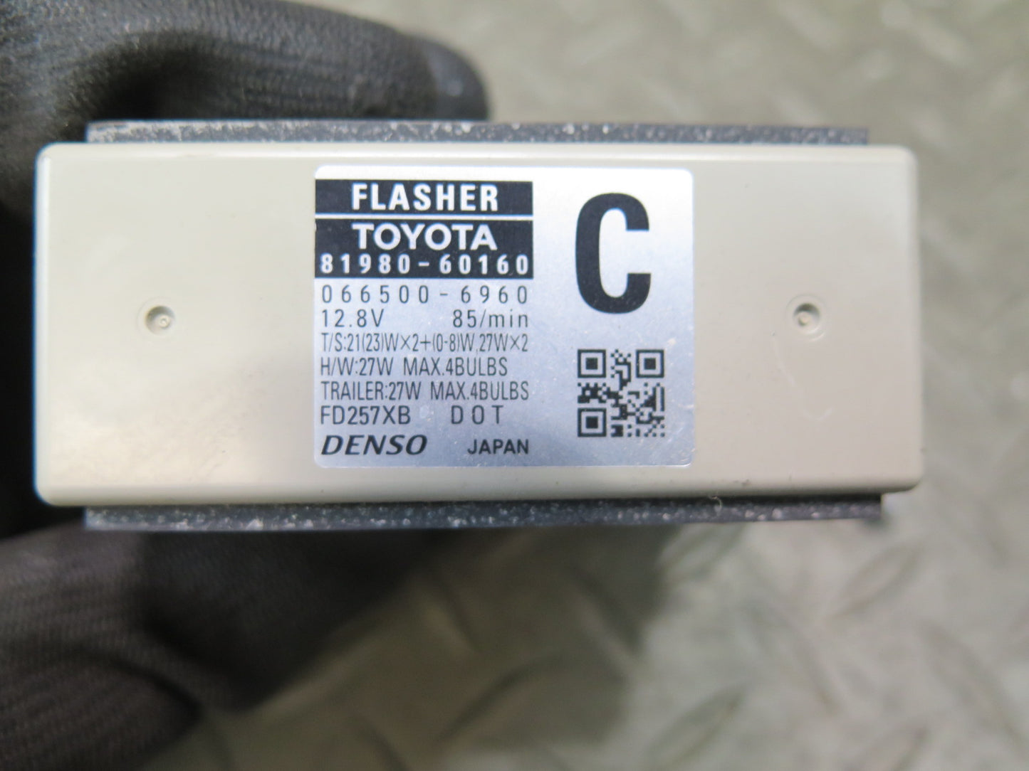 2010-2013 Lexus URJ150L GX460 Turn Signal Flasher Computer Control Module