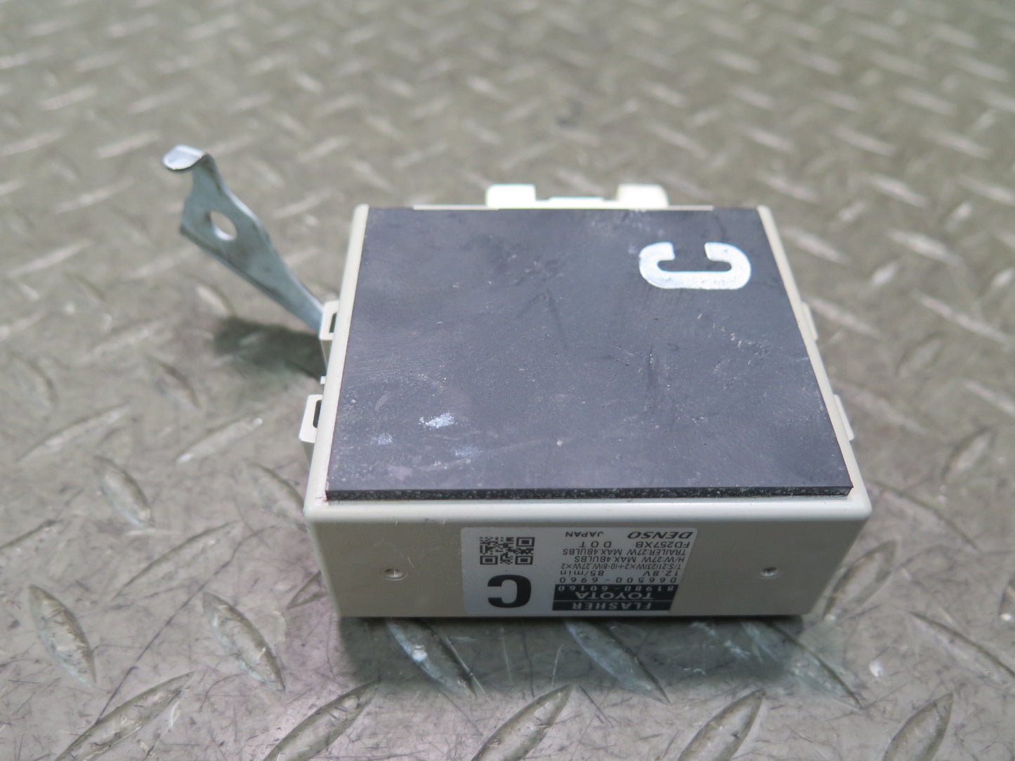 2010-2013 Lexus URJ150L GX460 Turn Signal Flasher Computer Control Module