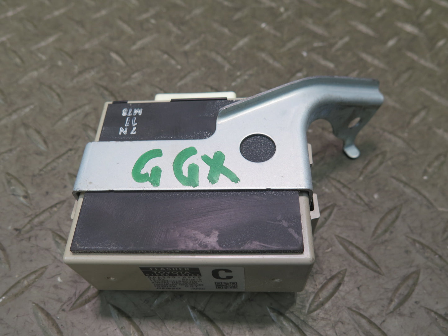 2010-2013 Lexus URJ150L GX460 Turn Signal Flasher Computer Control Module