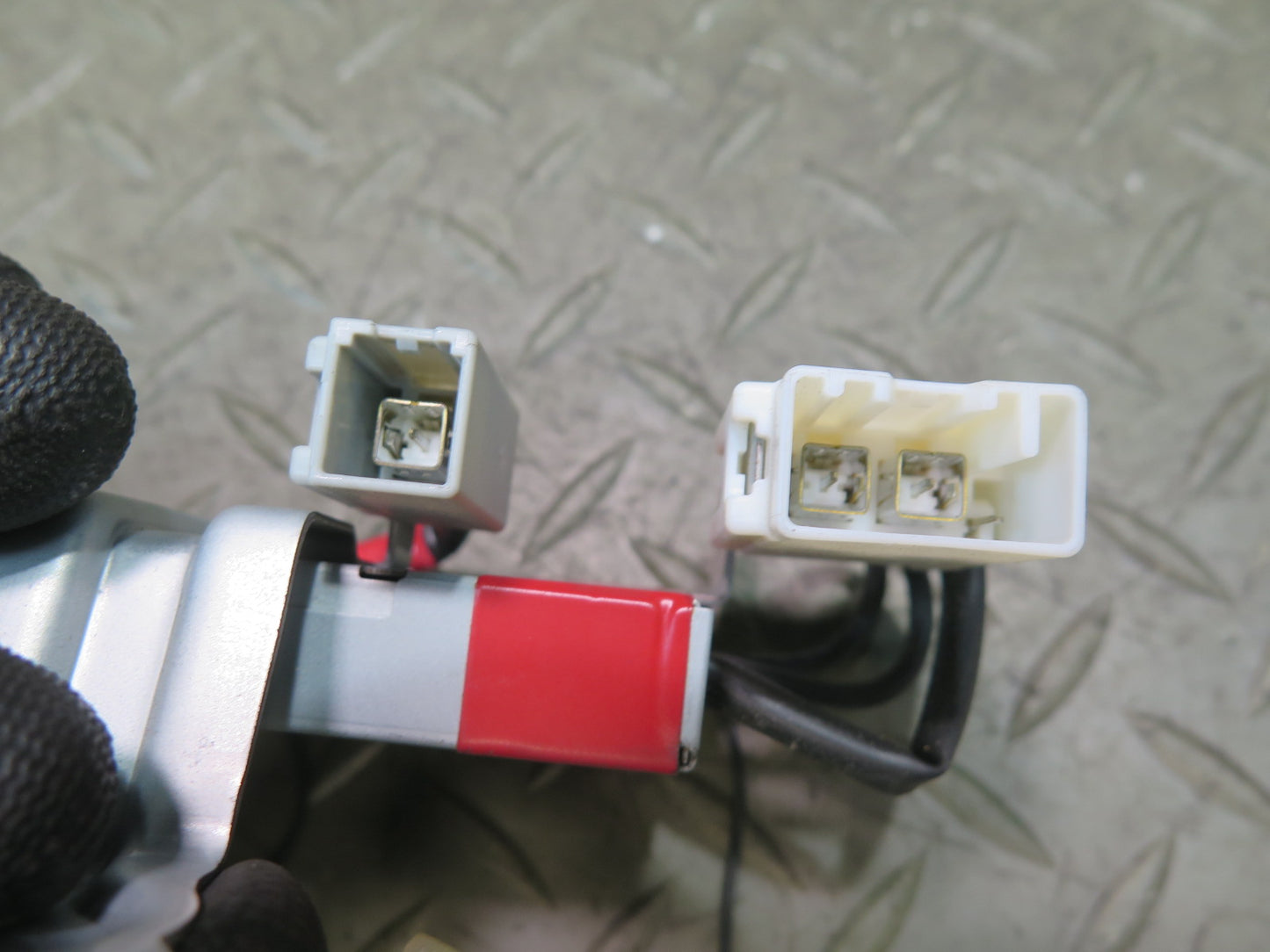 2010-2013 Lexus URJ150L GX460 Antenna Amplifier Control Module Unit