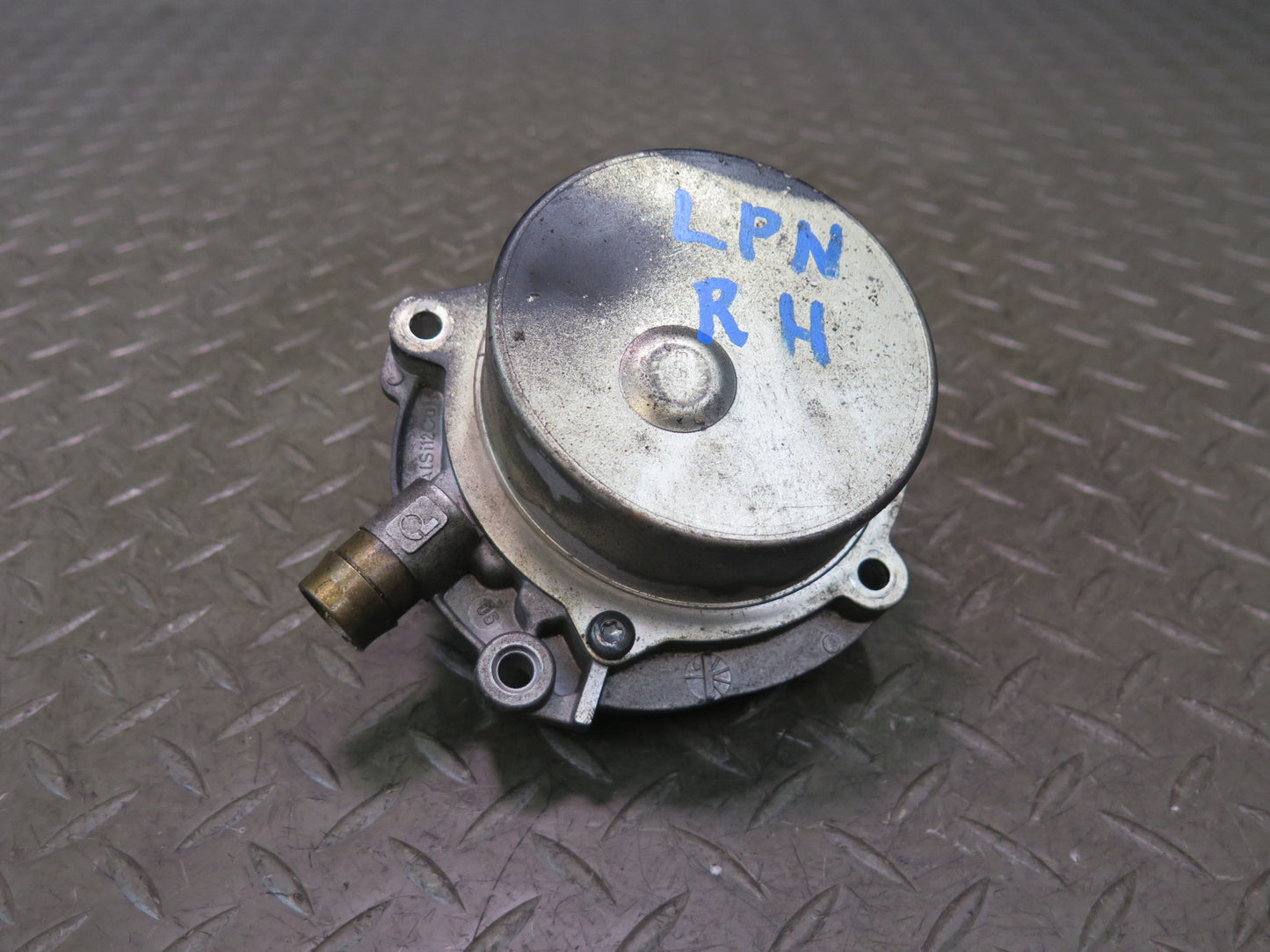 1999 Porsche 911 996 Engine Motor Right Scavenge Oil Suction Pump 19k Miles