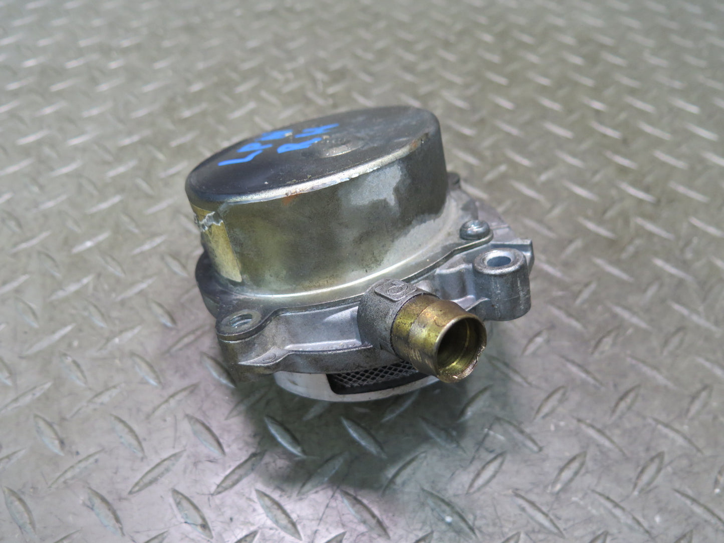 1999 Porsche 911 996 Engine Motor Right Scavenge Oil Suction Pump 19k Miles