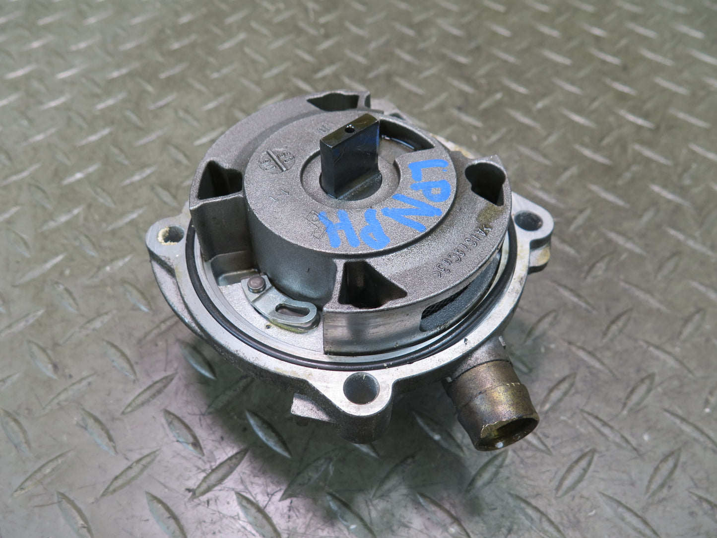 1999 Porsche 911 996 Engine Motor Right Scavenge Oil Suction Pump 19k Miles