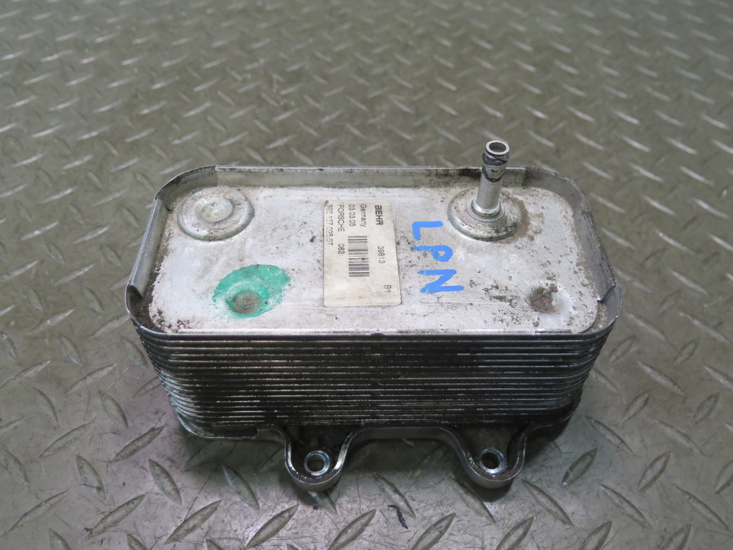 1999-2004 Porsche 911 996 Engine Oil Cooler Heat Exchanger 99610702507
