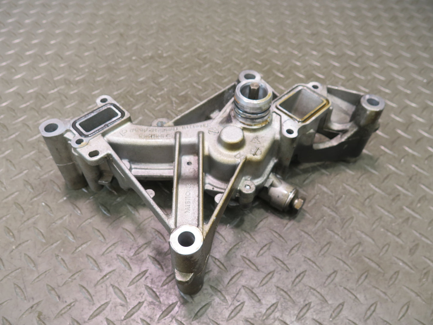 1999 Porsche 911 996 Engine Motor Oil Pump 9971071124R 19k Miles