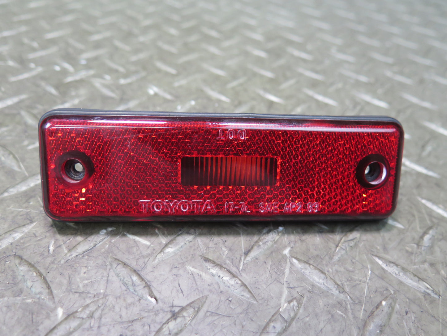 84-86 Toyota Cressida MX73 Rear Left & Right Fender Marker Light Lamp Set OEM