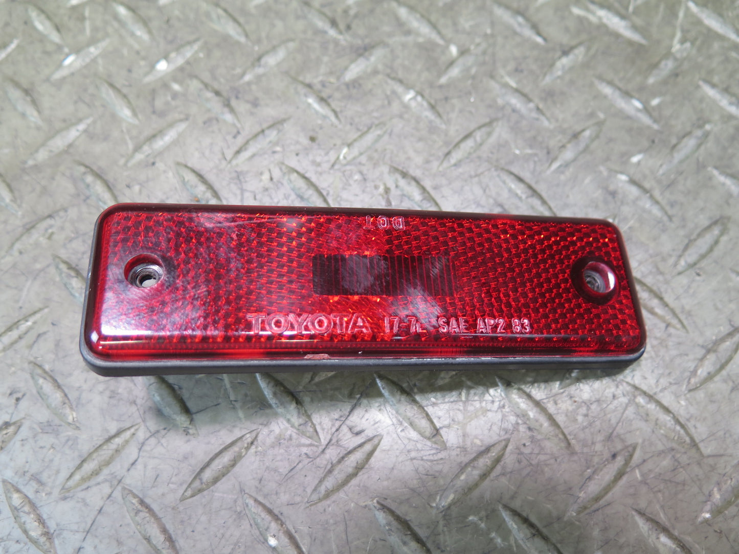 84-86 Toyota Cressida MX73 Rear Left & Right Fender Marker Light Lamp Set OEM