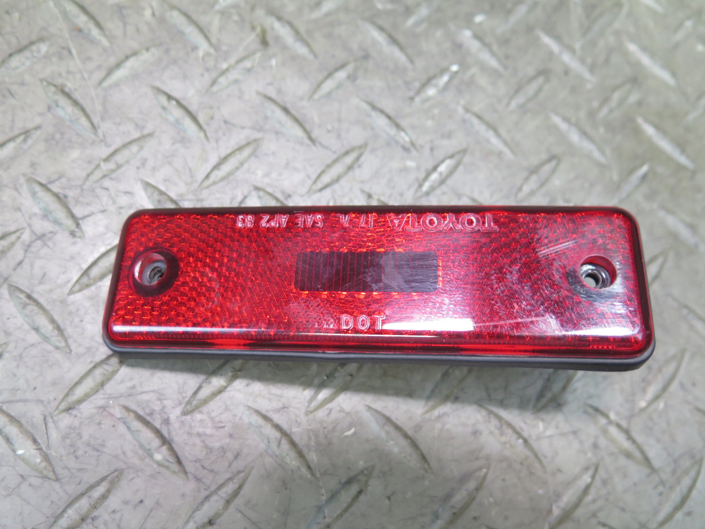 84-86 Toyota Cressida MX73 Rear Left & Right Fender Marker Light Lamp Set OEM