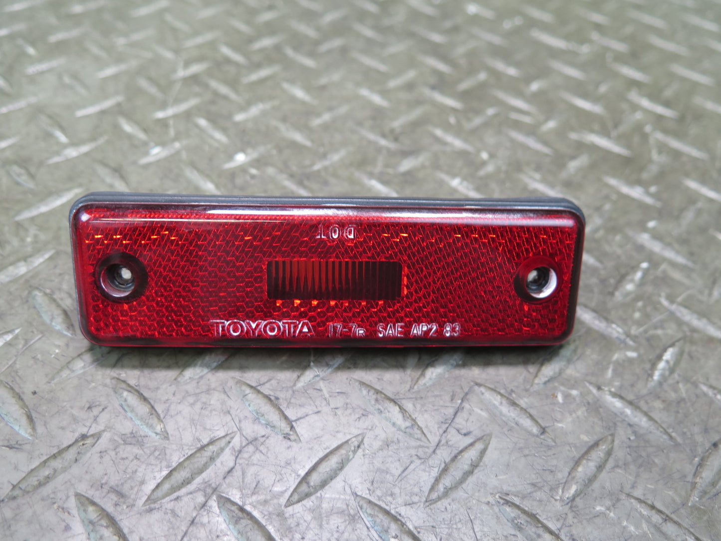 84-86 Toyota Cressida MX73 Rear Left & Right Fender Marker Light Lamp Set OEM