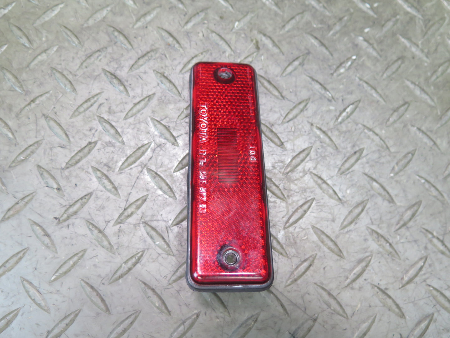 84-86 Toyota Cressida MX73 Rear Left & Right Fender Marker Light Lamp Set OEM