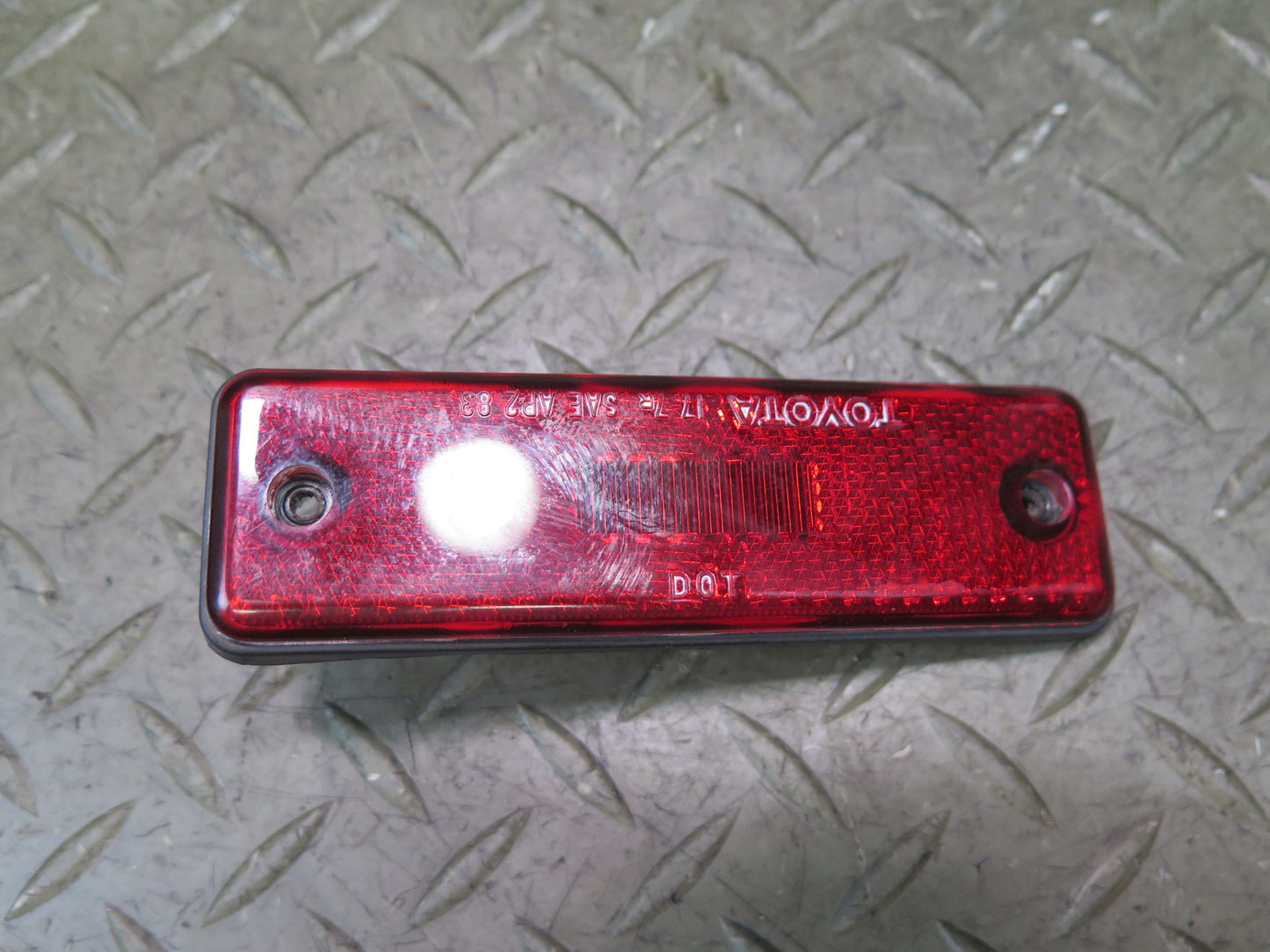 84-86 Toyota Cressida MX73 Rear Left & Right Fender Marker Light Lamp Set OEM