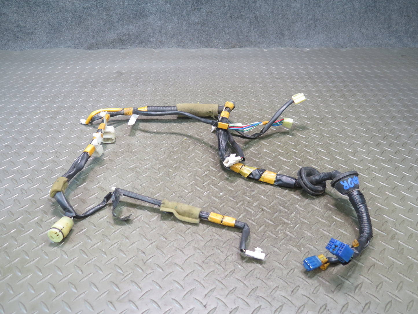 85-86 Toyota Cressida MX73 Sedan Front Right Door Wire Wiring Harness OEM