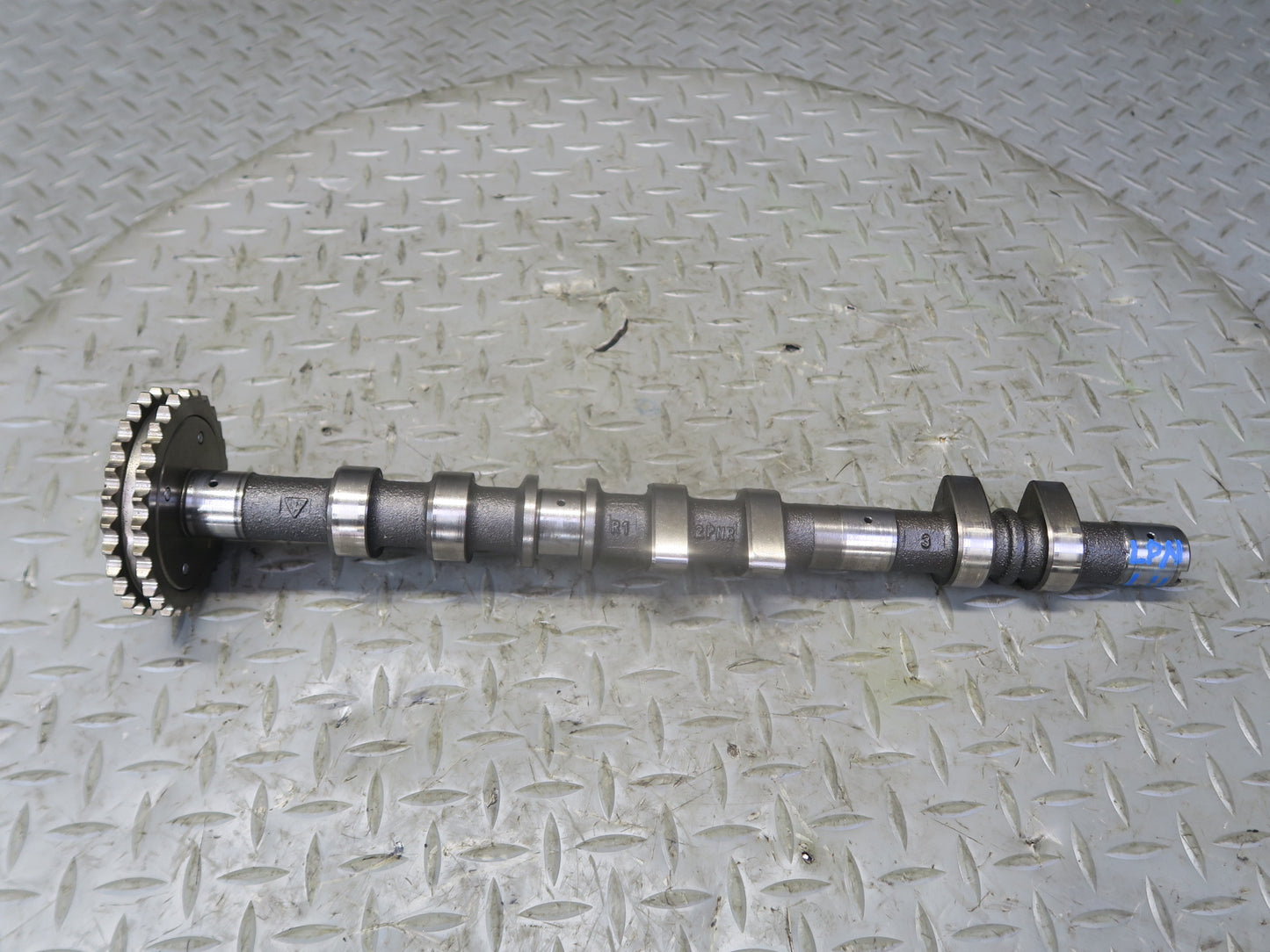 1999 Porsche 911 996 Left Engine Exhaust Camshaft w Sprocket 19k Miles