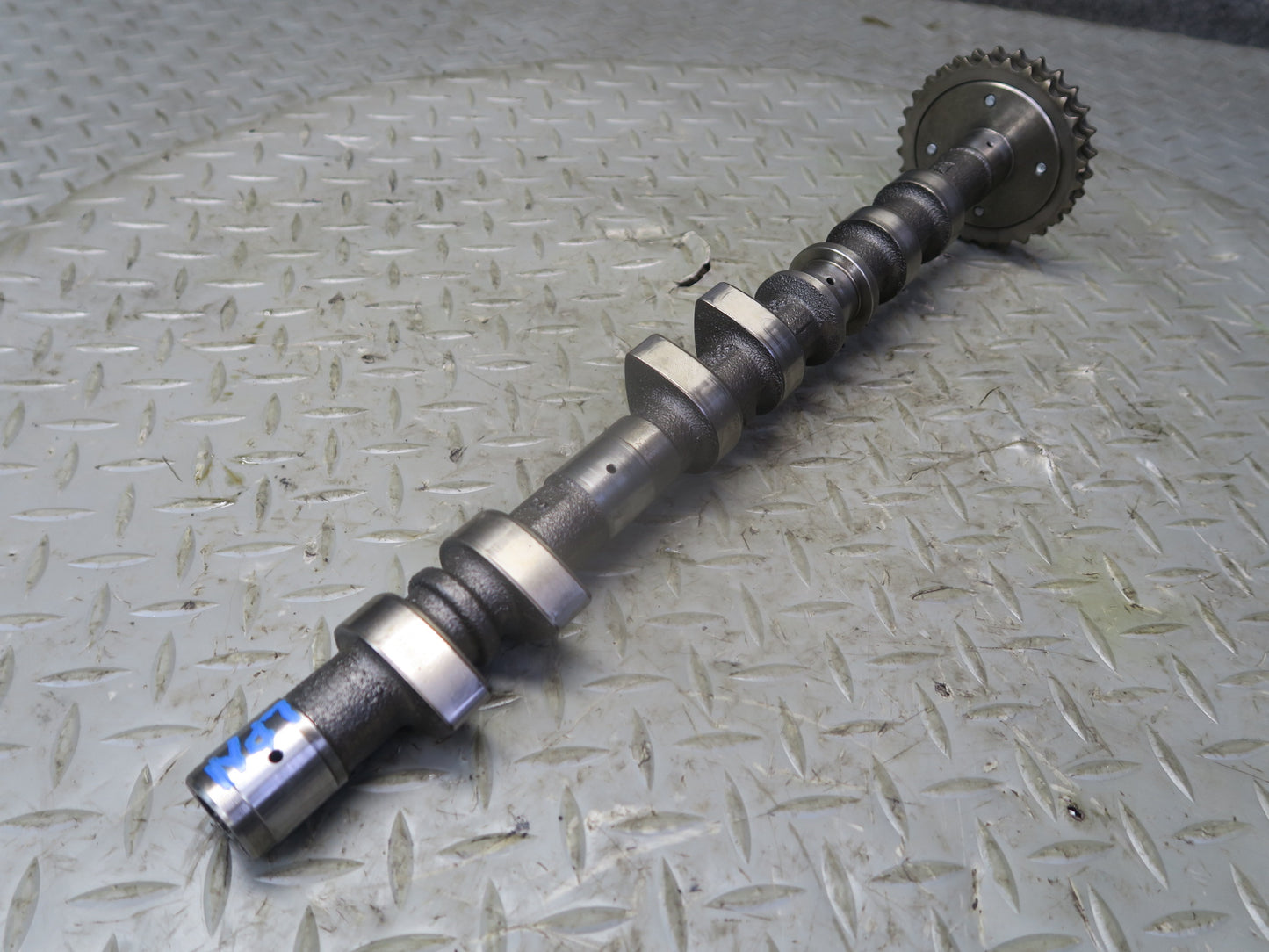 1999 Porsche 911 996 Left Engine Exhaust Camshaft w Sprocket 19k Miles