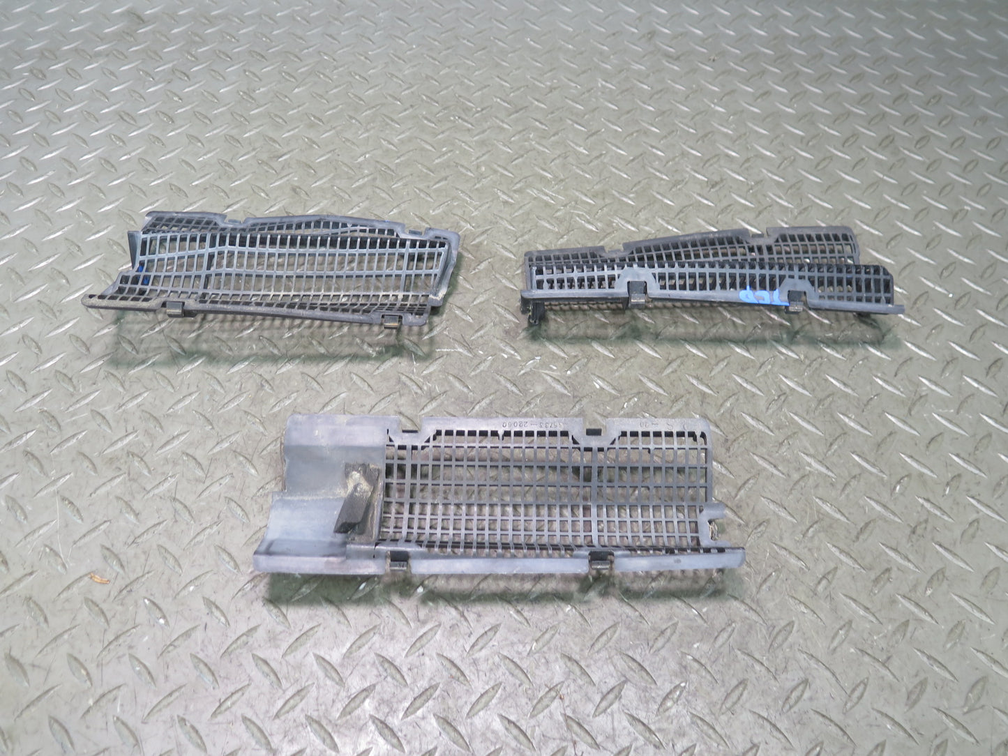 84-86 Toyota Cressida MX73 Front Windshield Cowl Vent Grille Cover Set of 3 OEM