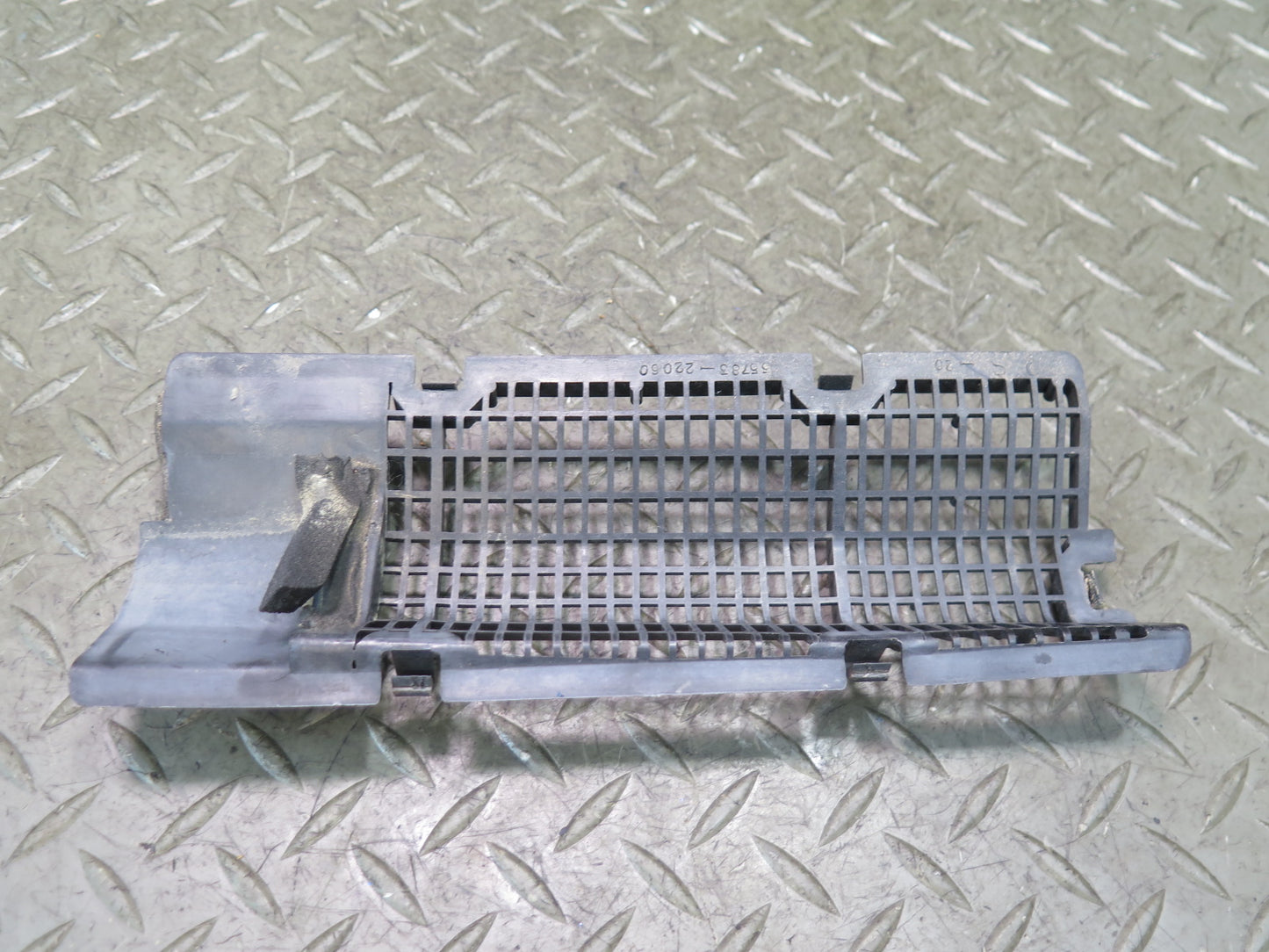 84-86 Toyota Cressida MX73 Front Windshield Cowl Vent Grille Cover Set of 3 OEM