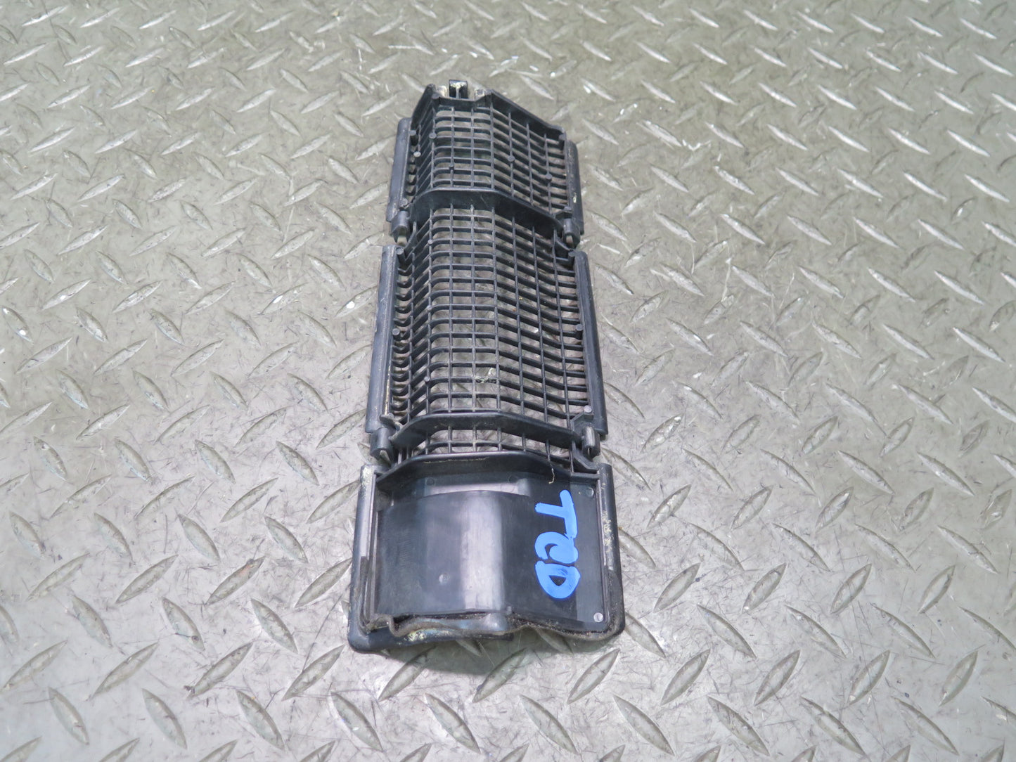 84-86 Toyota Cressida MX73 Front Windshield Cowl Vent Grille Cover Set of 3 OEM