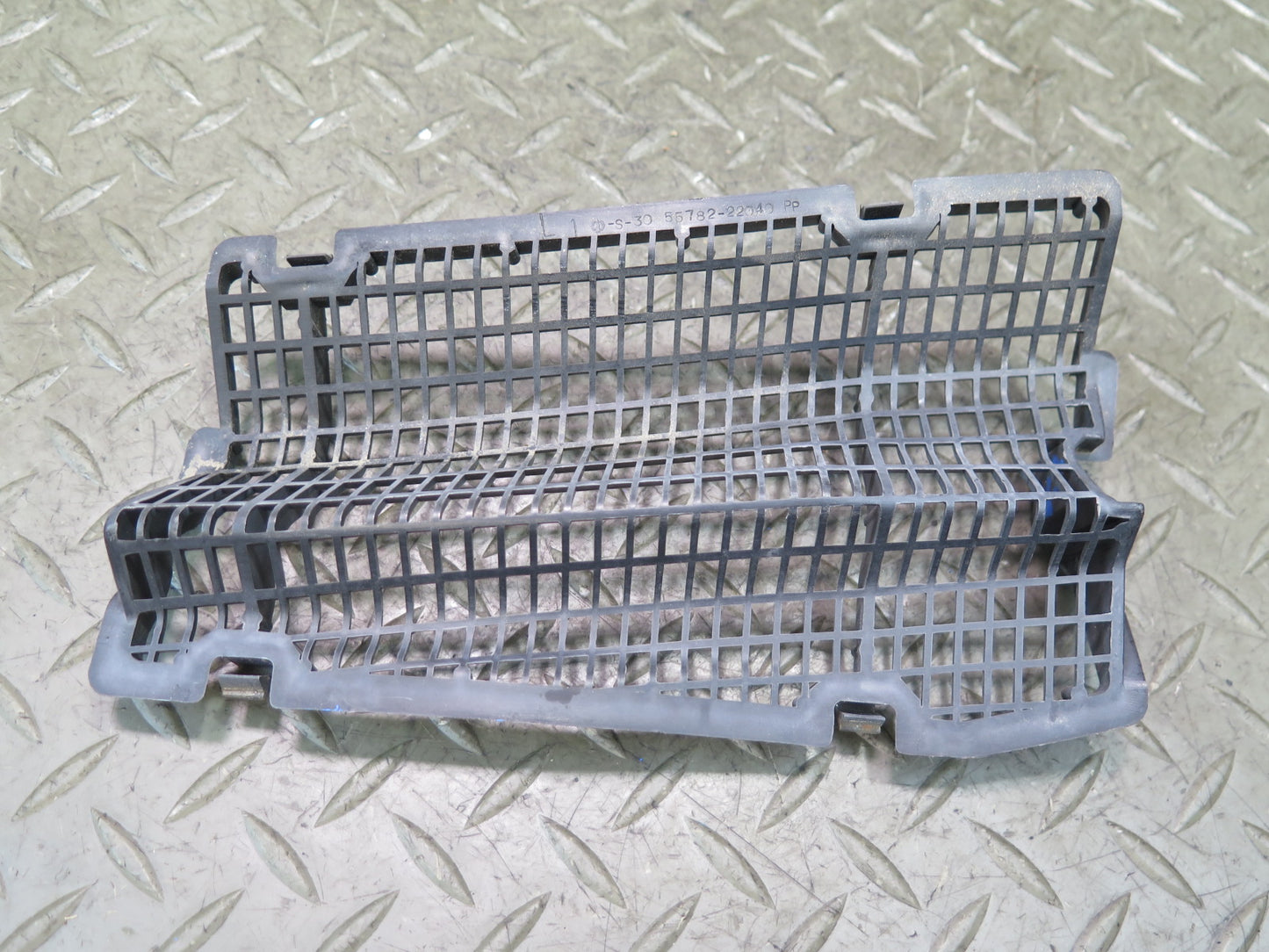 84-86 Toyota Cressida MX73 Front Windshield Cowl Vent Grille Cover Set of 3 OEM