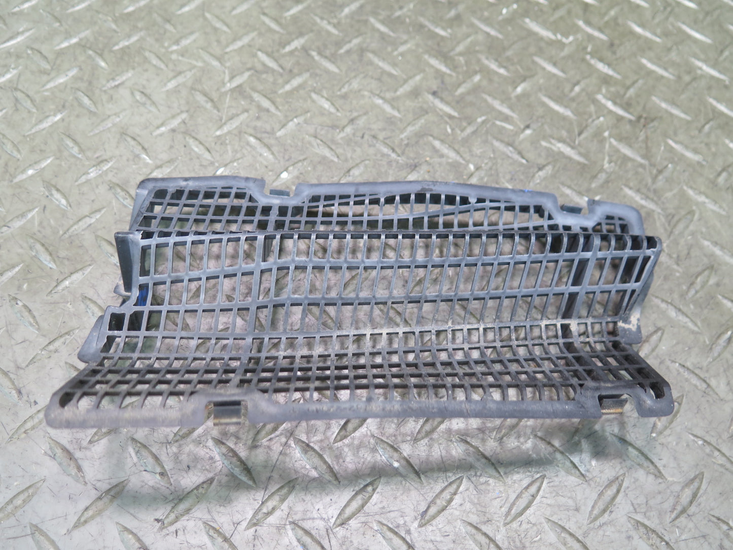 84-86 Toyota Cressida MX73 Front Windshield Cowl Vent Grille Cover Set of 3 OEM