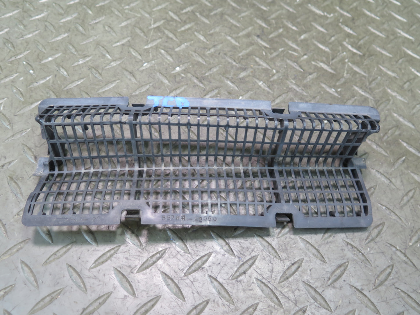 84-86 Toyota Cressida MX73 Front Windshield Cowl Vent Grille Cover Set of 3 OEM