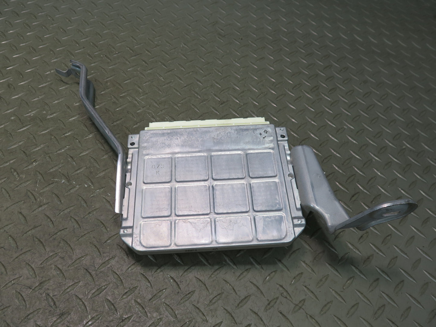 2011 Lexus GX460 ECU Theft Module Computer Door Lock Ignition Cylinder KEY Set