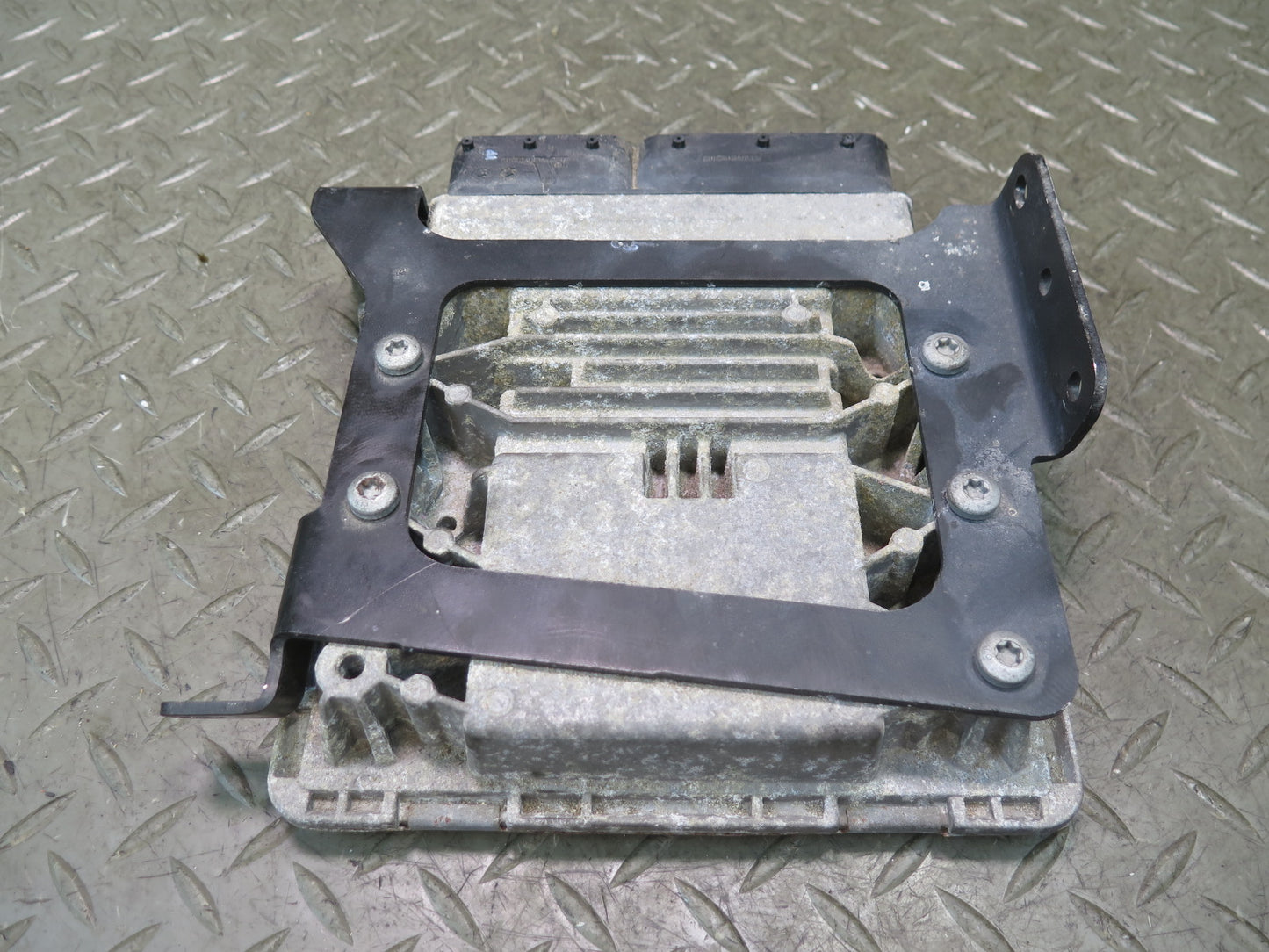 2008-2010 Porsche Cayenne 957 Turbo 4.8L Engine ECU ECM Computer Control Module