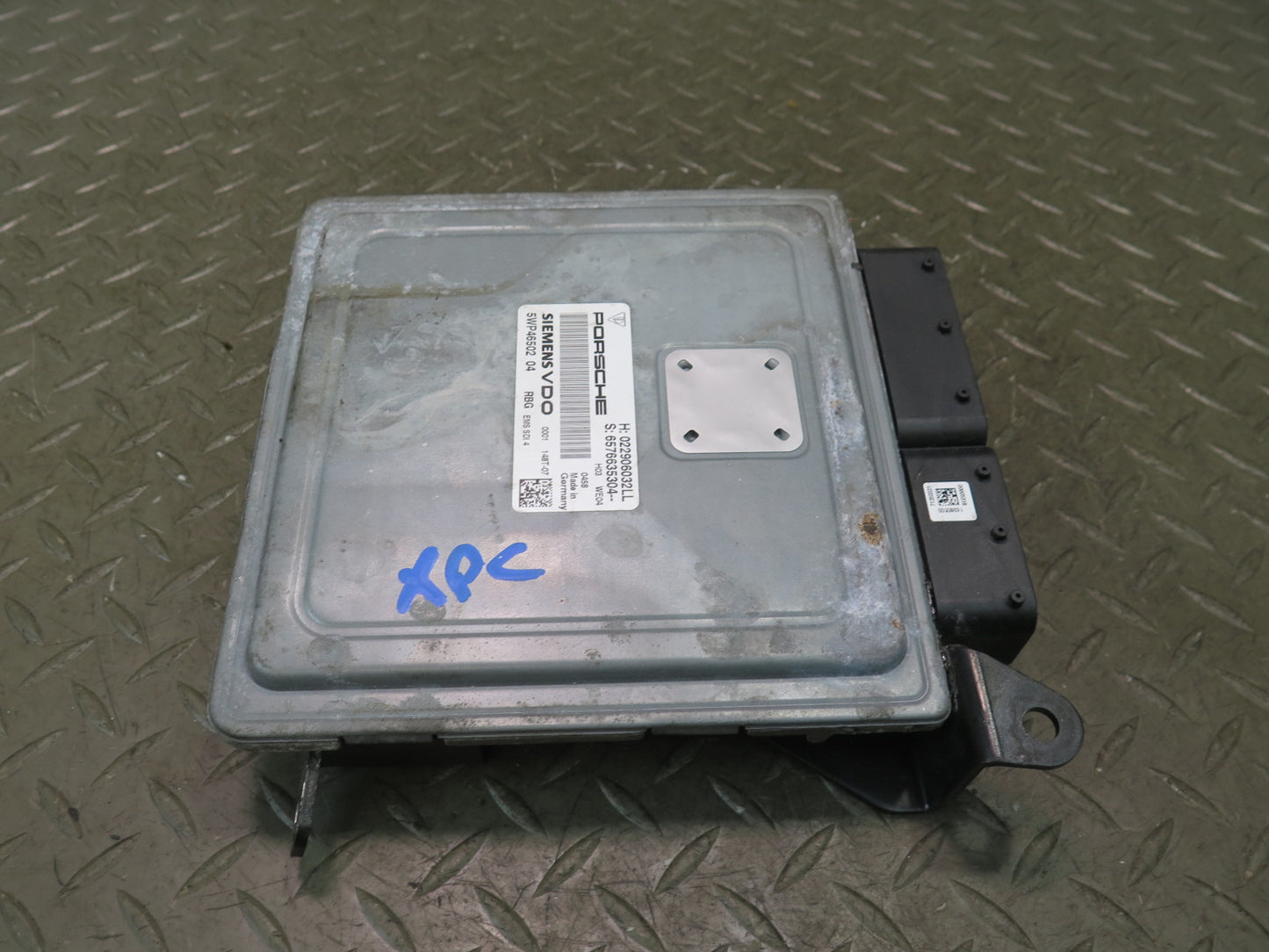 2008-2010 Porsche Cayenne 957 Turbo 4.8L Engine ECU ECM Computer Control Module