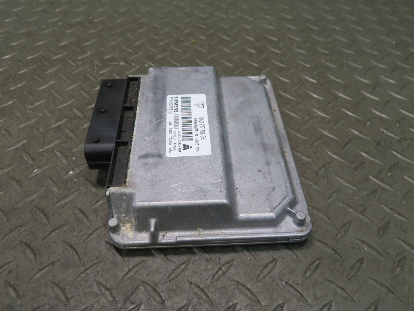 2008-2010 Porsche Cayenne 957 Transfer Case Control Module 0AD927755BK