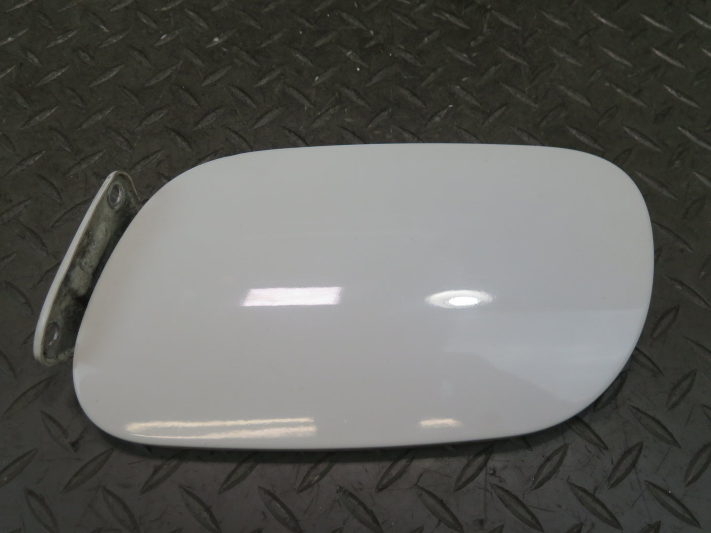 2003-2010 Porsche Cayenne 957 Fuel Tank Filler Door Lid Cover