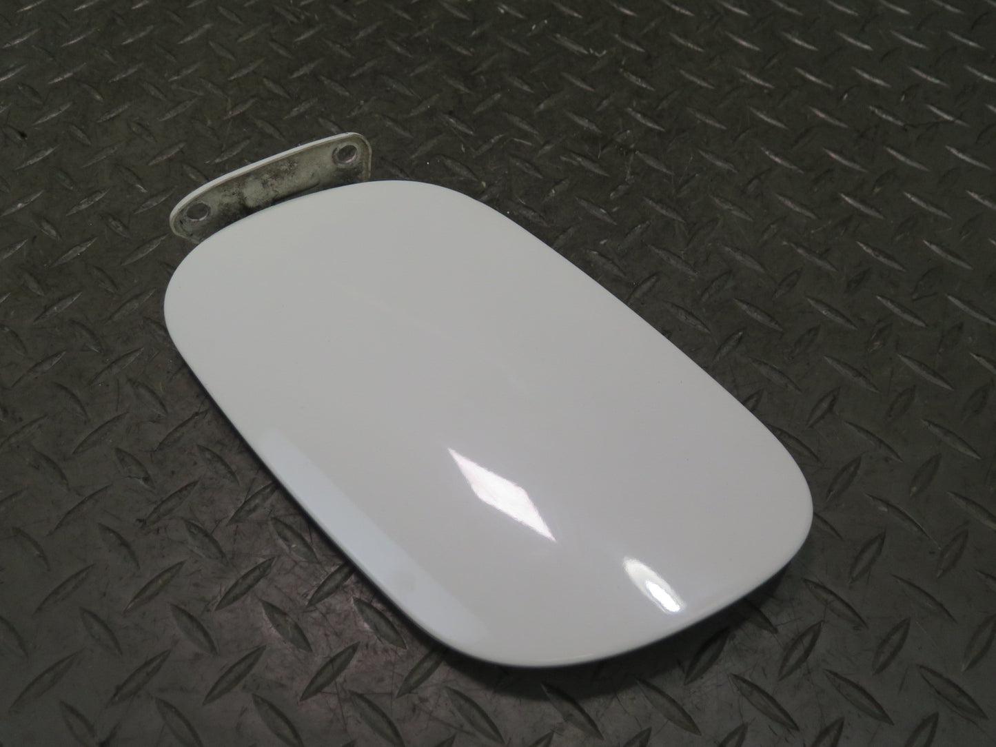 2003-2010 Porsche Cayenne 957 Fuel Tank Filler Door Lid Cover