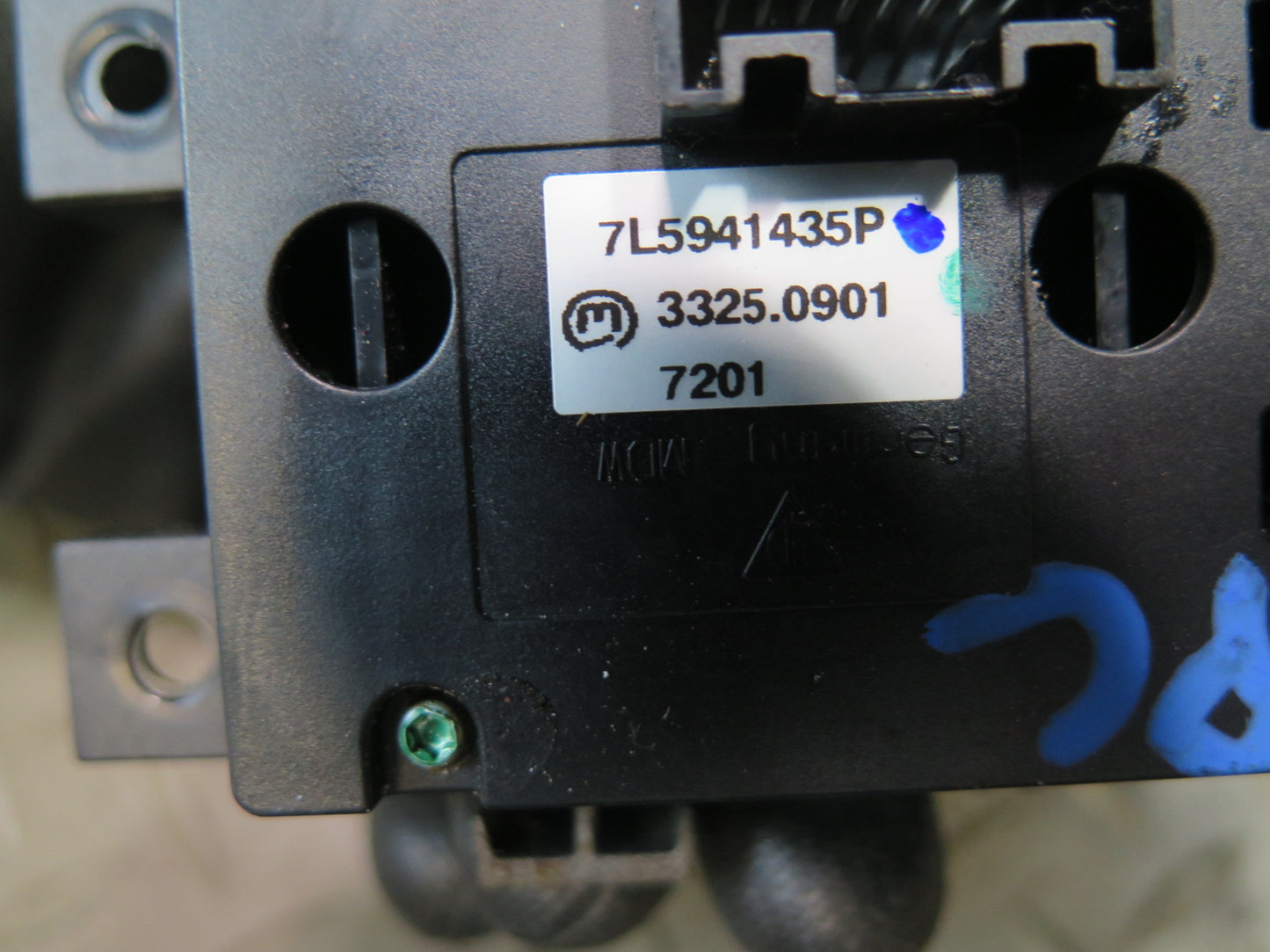 08-10 Porsche Cayenne 957 Center Console Suspension Control Switch 7L5941435P