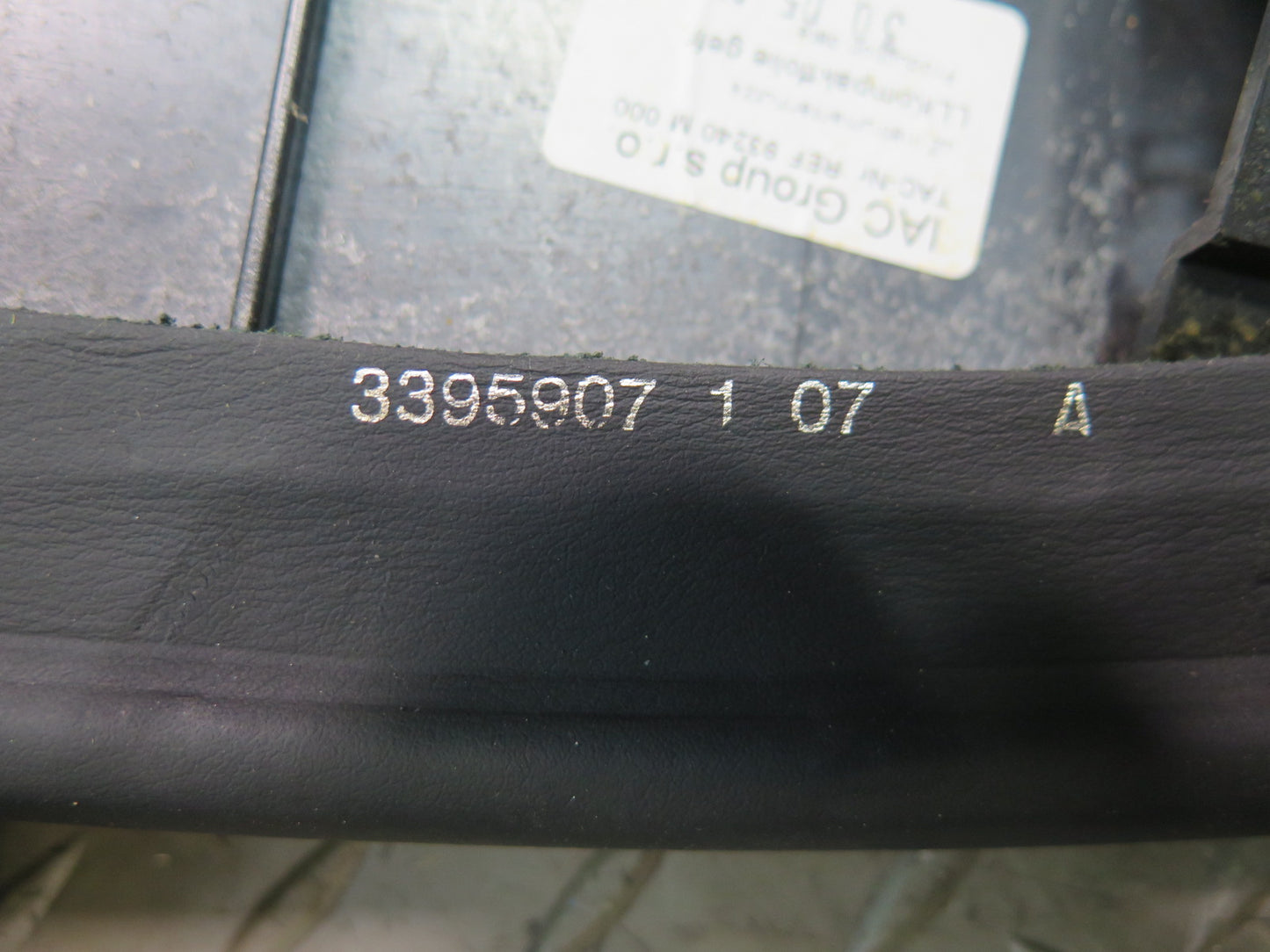 03-10 Porsche Cayenne 957 Instrument Cluster Gauge Speedometer Upper Trim Panel
