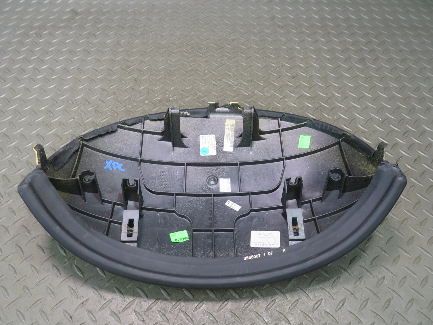 03-10 Porsche Cayenne 957 Instrument Cluster Gauge Speedometer Upper Trim Panel
