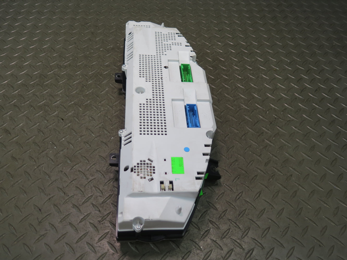 2008-2010 Porsche Cayenne 957 4.8L Turbo Instrument Cluster Gauge Speedometer