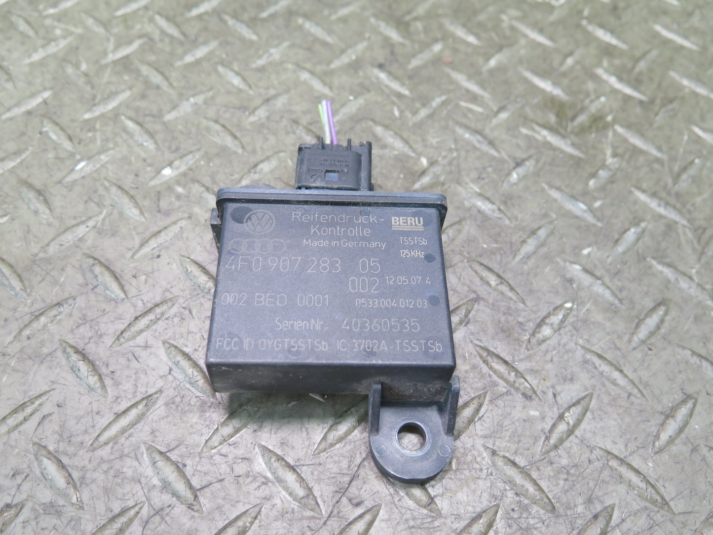 2003-2010 Porsche Cayenne 957 TPMS Tire Pressure Monitor Sensor Module