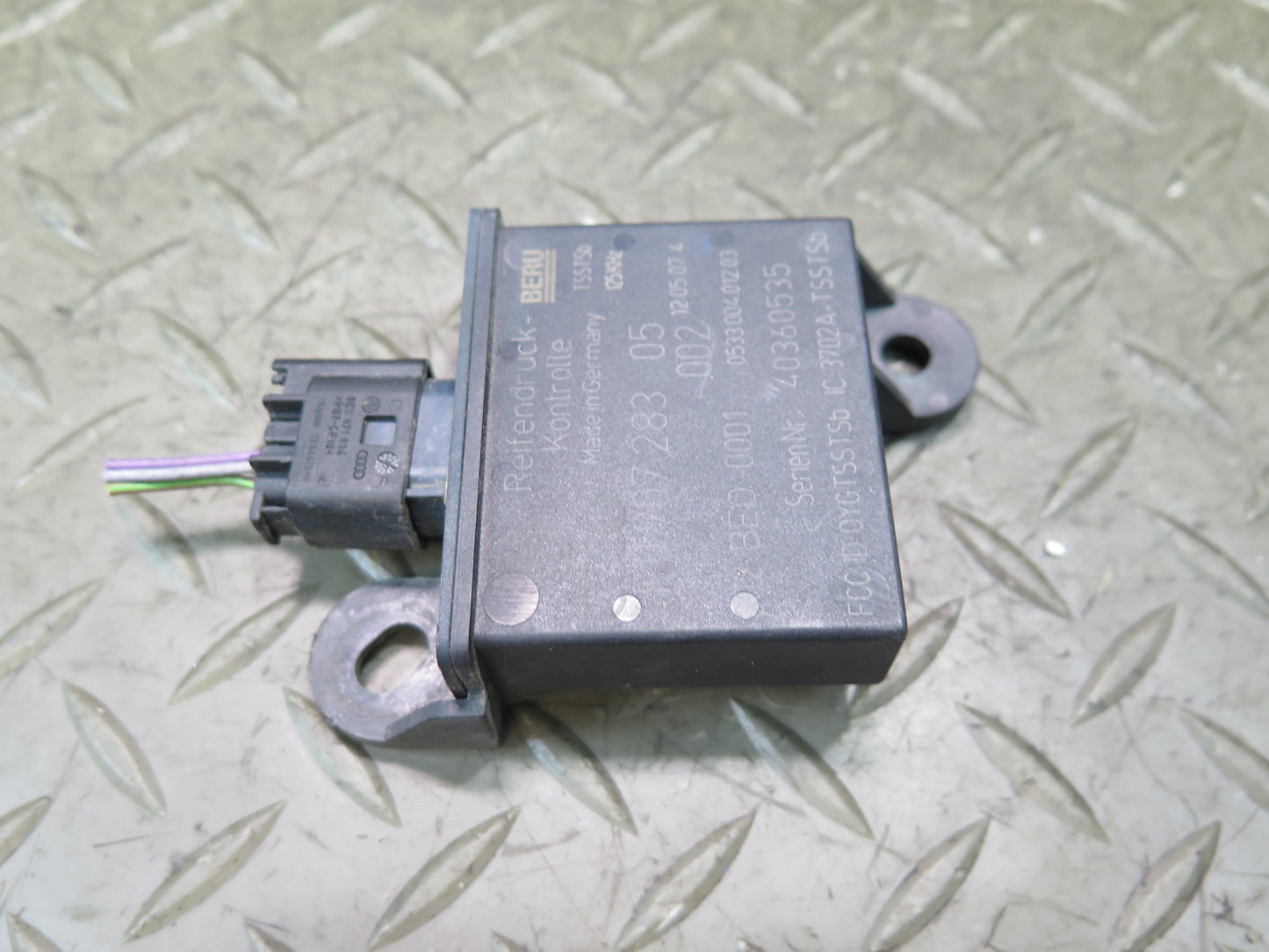 2003-2010 Porsche Cayenne 957 TPMS Tire Pressure Monitor Sensor Module