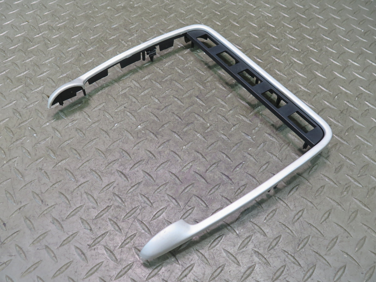 2003-2010 Porsche Cayenne 957 Dash Center Trim Bezel Cover Panel 7L5858079D