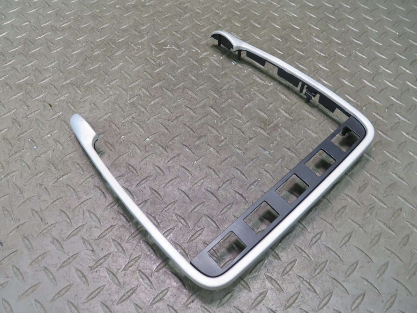 2003-2010 Porsche Cayenne 957 Dash Center Trim Bezel Cover Panel 7L5858079D