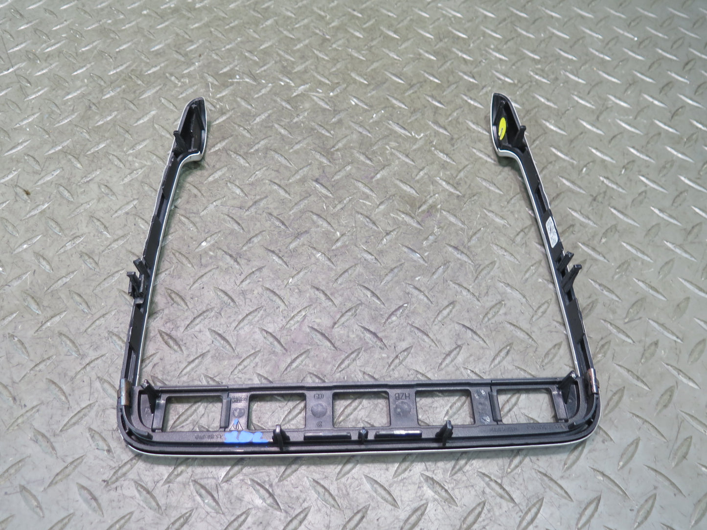 2003-2010 Porsche Cayenne 957 Dash Center Trim Bezel Cover Panel 7L5858079D