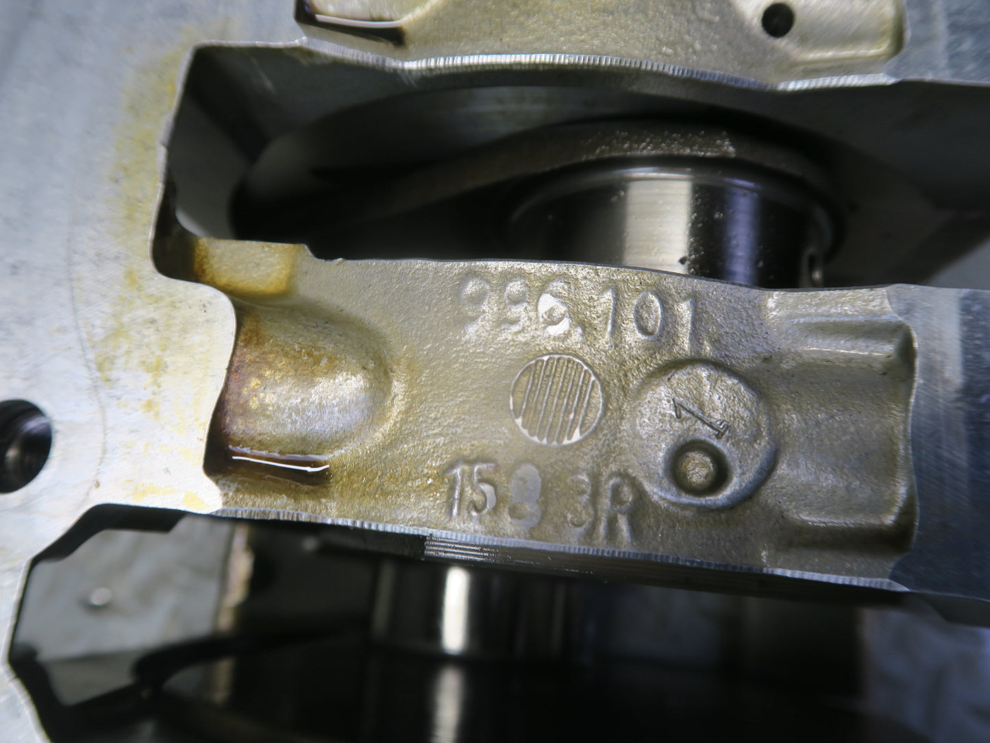 1999 Porsche 911 996 3.4L M96.01 Engine Motor Crankshaft w Case 19k Miles