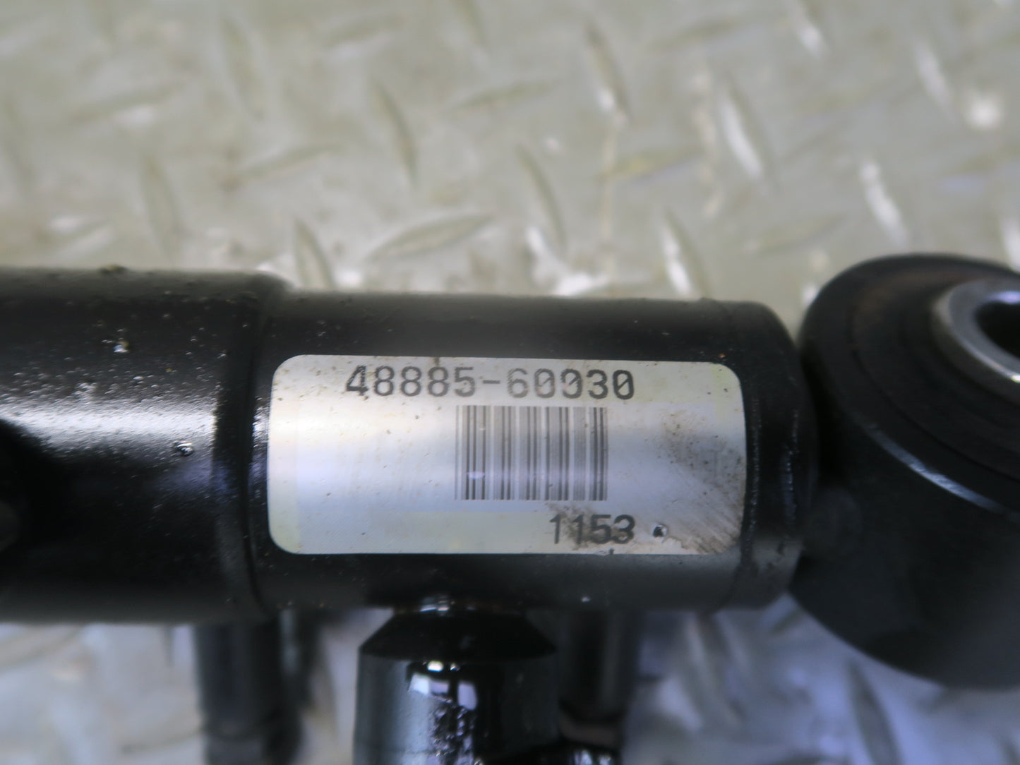 2010-2013 Lexus URJ150L GX460 AWD Rear Stabilizer Hydraulic Cylinder 48885-60030