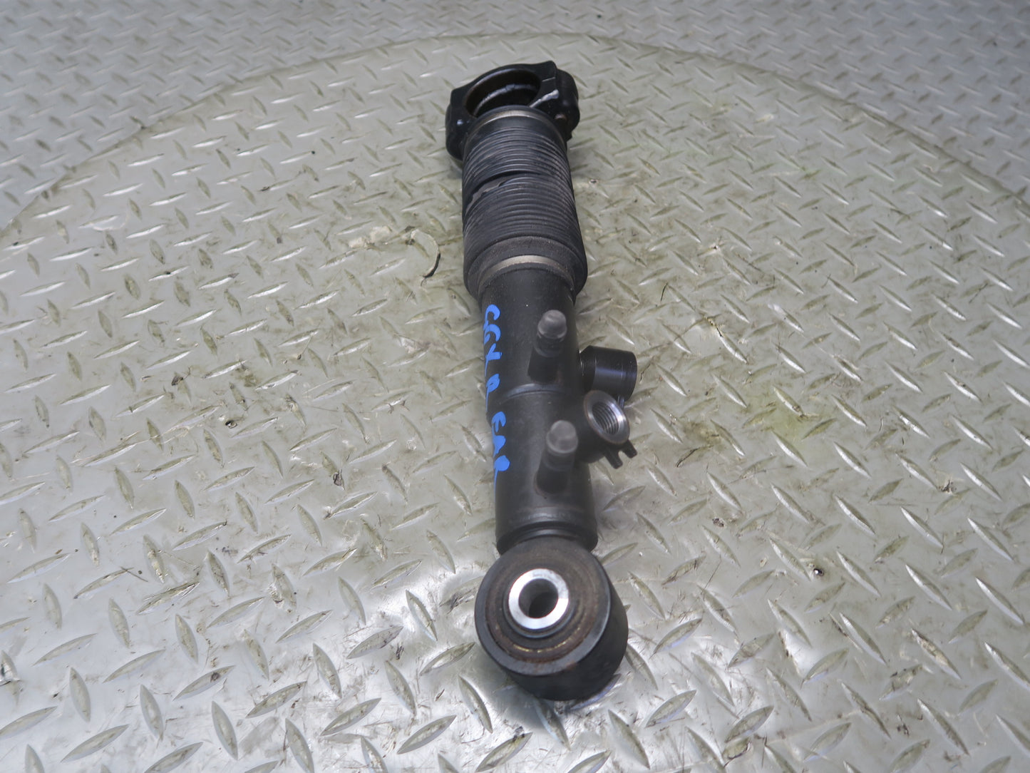 2010-2013 Lexus URJ150L GX460 AWD Rear Stabilizer Hydraulic Cylinder 48885-60030
