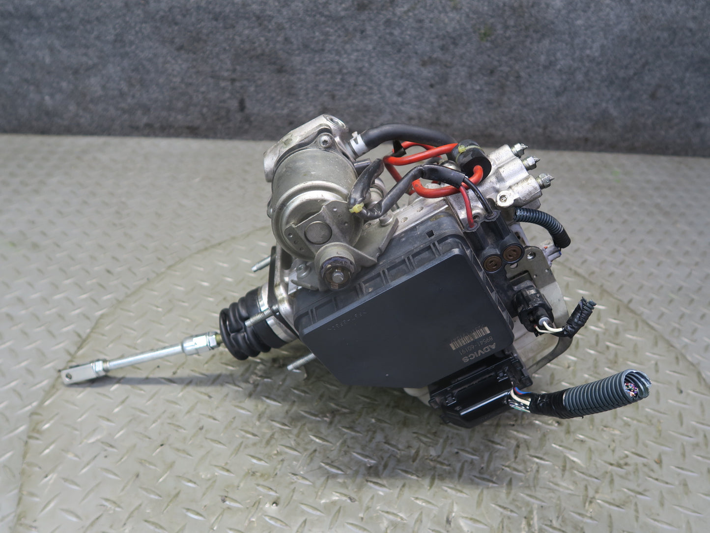2011 Lexus URJ150L GX460 ABS Pump & Brake Master Cylinder Assembly OEM