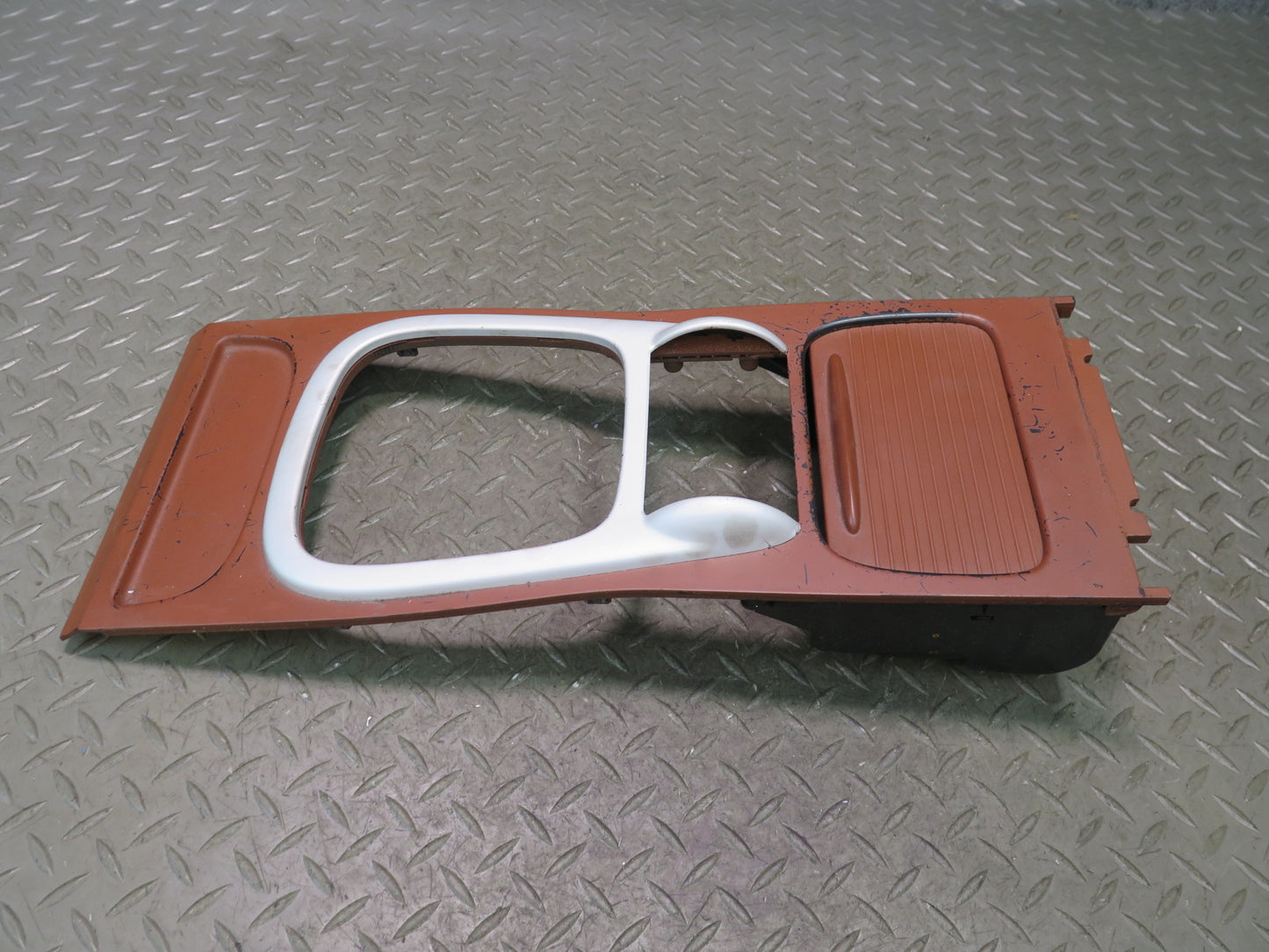 2003-2010 Porsche Cayenne 957 Center Console Trim Panel Compartment Storage